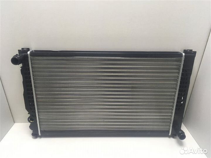 Радиатор охлаждения Volkswagen Passat B5
