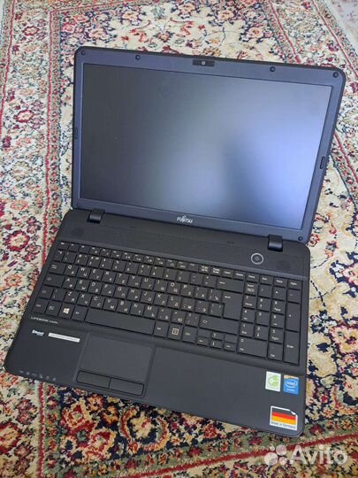 Ноутбук Fujitsu