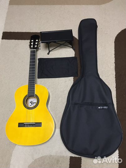Гитара 3/4,шести струнная