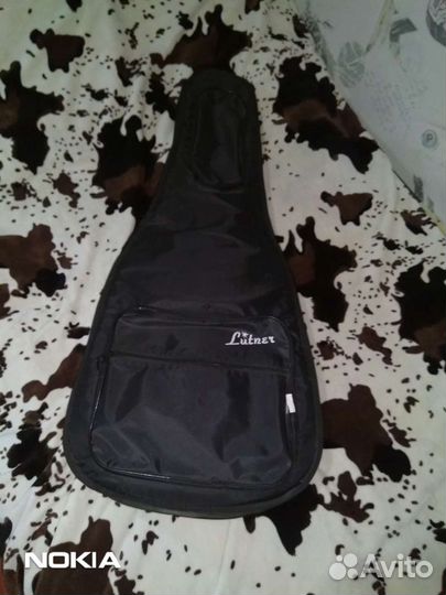 Акустическая гитара