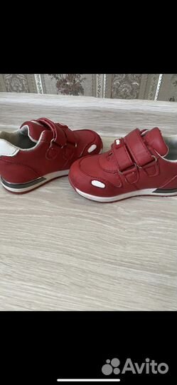 Кроссовки для мальчика 22