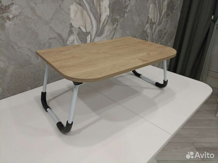 Столик для ноутбука в кровать