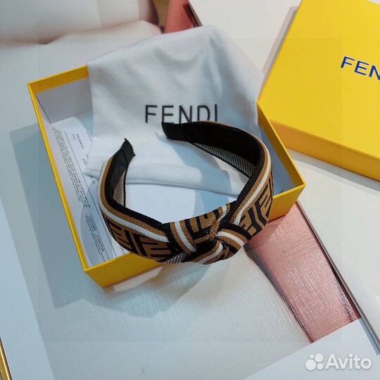 Ободок Fendi коричневый