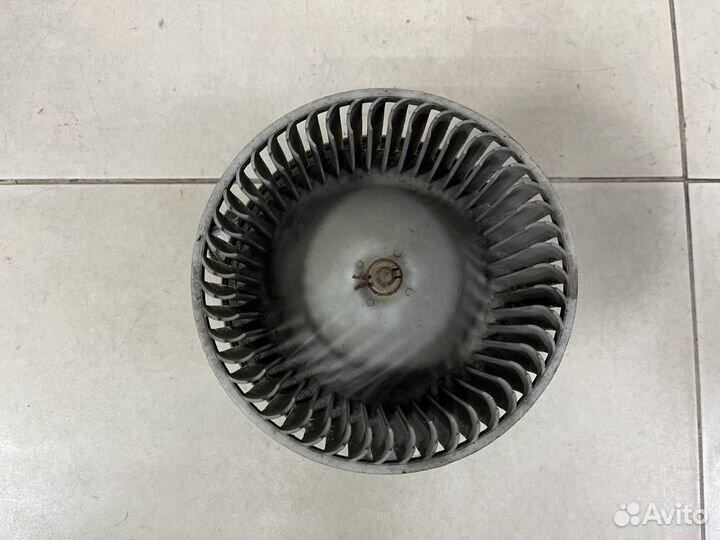 Моторчик отопителя Mazda 626 5 GF 1997-2002