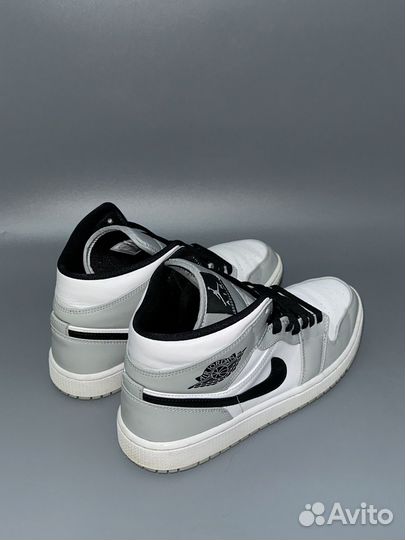 Кроссовки Nike Air Jordan 1 Mid Light Smoke Grey