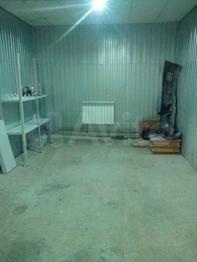 Гараж, > 30 м²