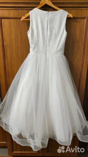 Платье белое