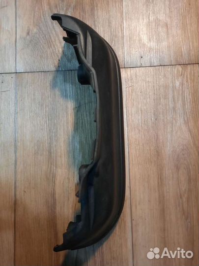 Крышка ремня грм верхняя на VolvoS60 2.4l