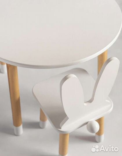 Стол круглый детский с влагостойкой столешницей