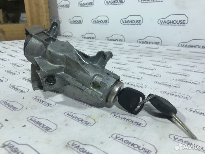Замок зажигания Ford Focus 2 1.8 qqdb 2007