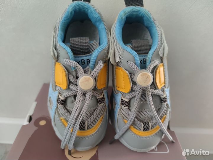 Кроссовки детские