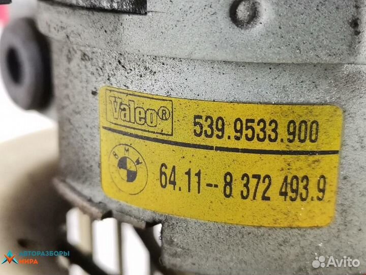 Моторчик печки BMW 5 E39 1999 64118372493