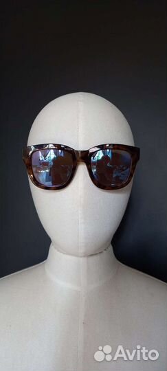 Солнцезащитные очки hm