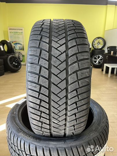 Vredestein Wintrac Pro 245/40 R20 и 275/35 R20