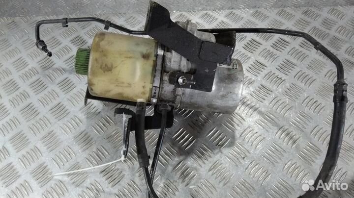 Насос эур 6R0423156B Audi A1 (2010-2021)