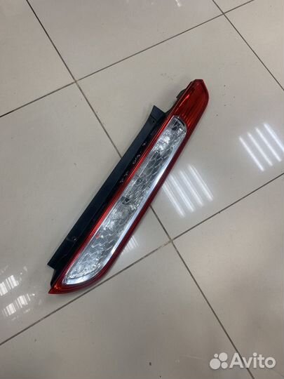 Фонарь задний правый Ford Focus 2 + (3d\5d)