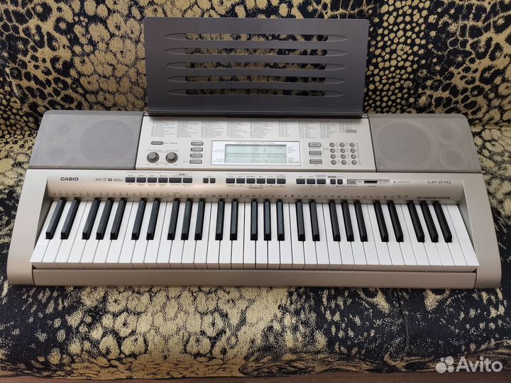 Синтезатор casio lk 270