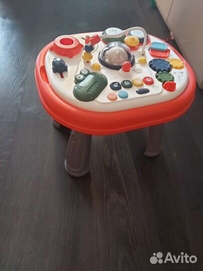 Развивающий столик для ребенка