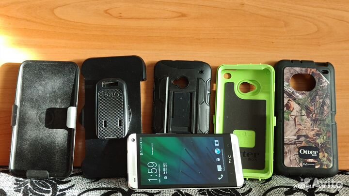 HTC One M7, 2/32 ГБ