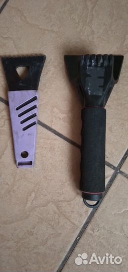 Скребок автомобильный