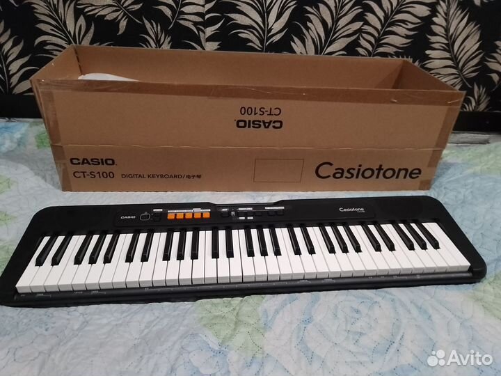 Цифровое пианино Casio CT-S100