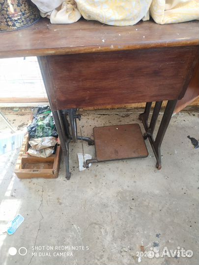 Станина швейной машинки