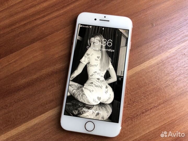 Телефон iPhone 7