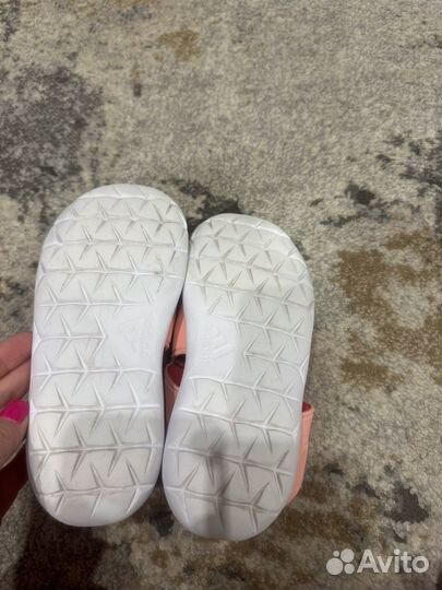 Босоножки для девочки adidas