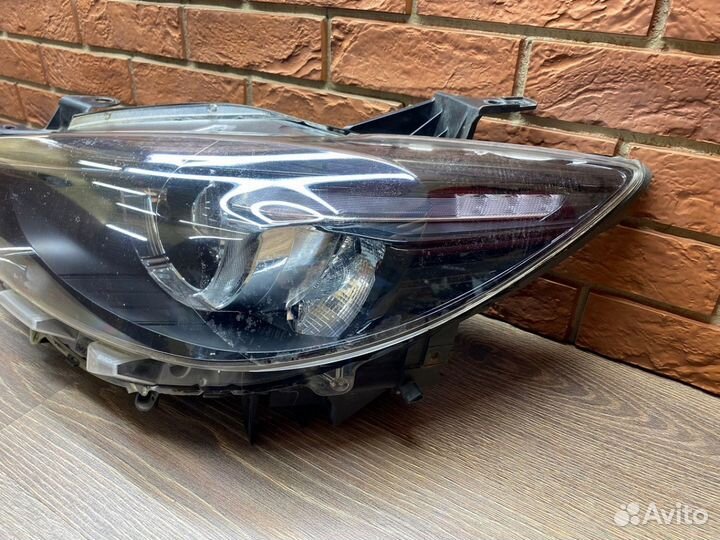 Фара левая Mazda CX 5 2015-2017 LED Адаптивная