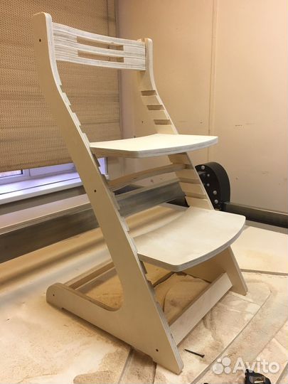 Детский растущий стул производство