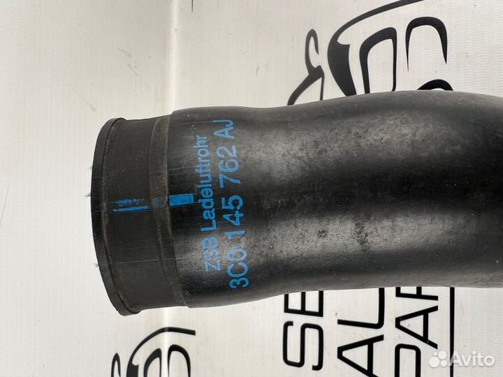 Патрубок интеркулера Volkswagen Passat B6 2.0 BMR