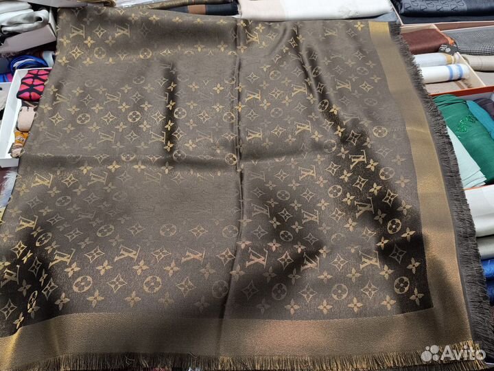 Платок Louis Vuitton 140/140см