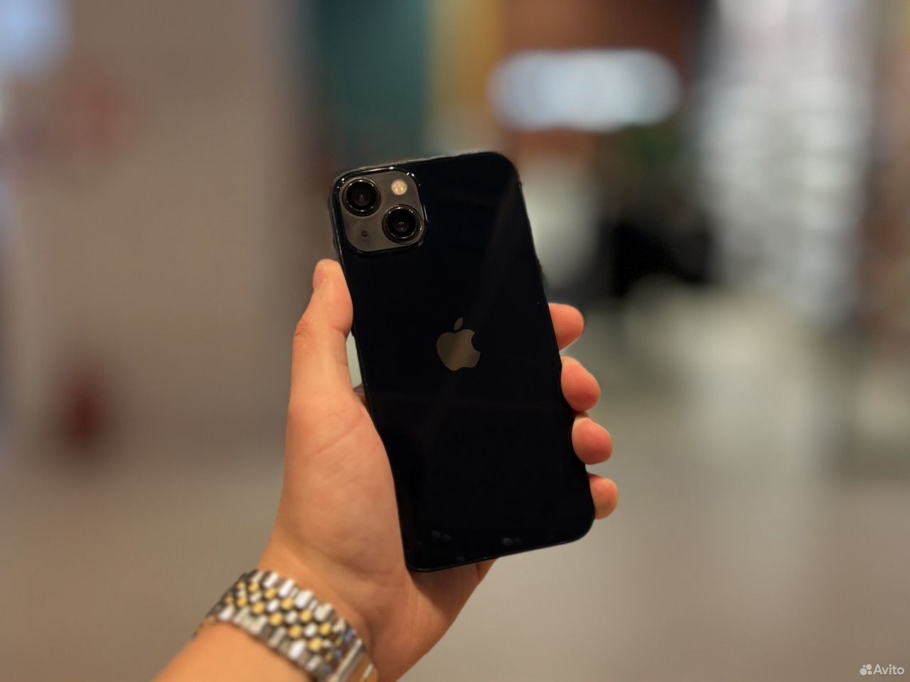 iPhone 13, 256 ГБ, SIM + eSIM