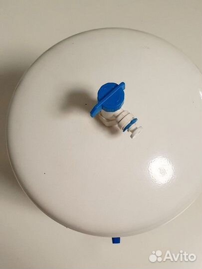 Накопительный бак обратного осмоса