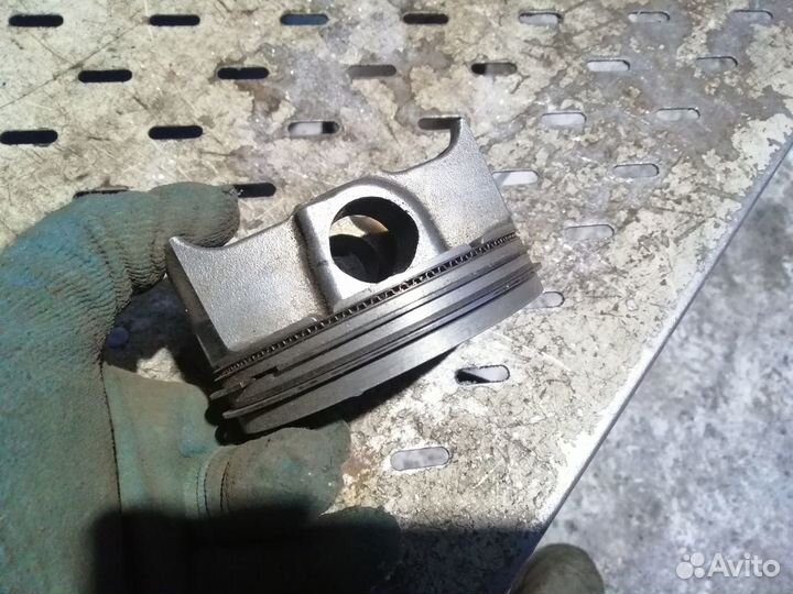 Поршень VK56VD Nissan Patrol Y62 Infiniti QX56