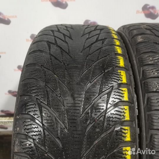 Nokian Tyres Hakkapeliitta R2 215/55 R16