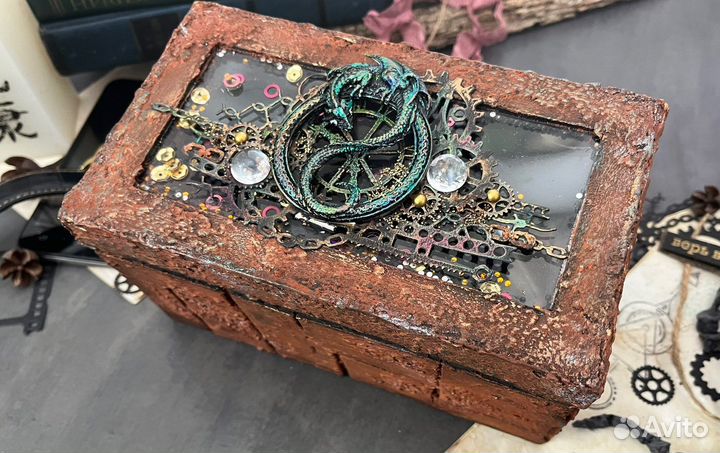 Коробка подарочная