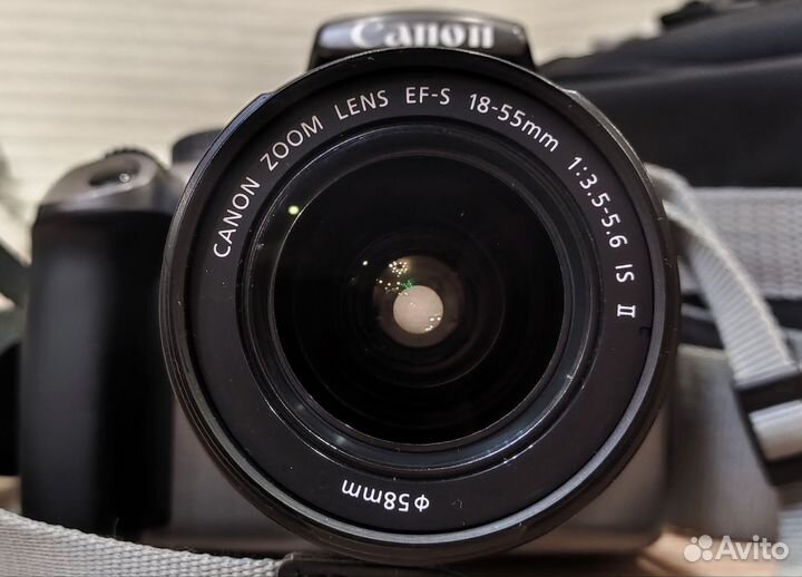 Canon EOS 1100D Зеркальный фотоаппарат