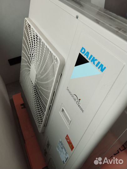 Кондиционер канальный Daikin rzqsg125L9V