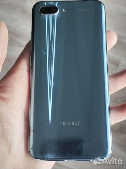 HONOR 10, 4/64 ГБ