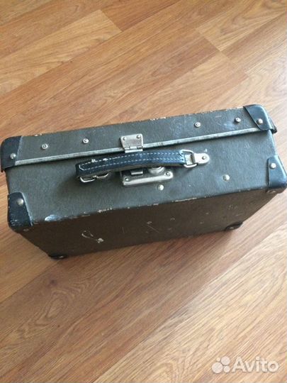 Предмет для фотосессии (чемоданы)