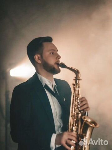 Саксофонист