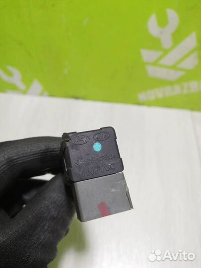 Датчик включения стопсигнала Киа Оптима 3