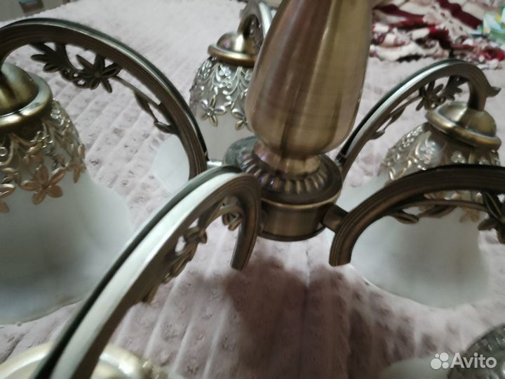 Люстра подвесная потолочная