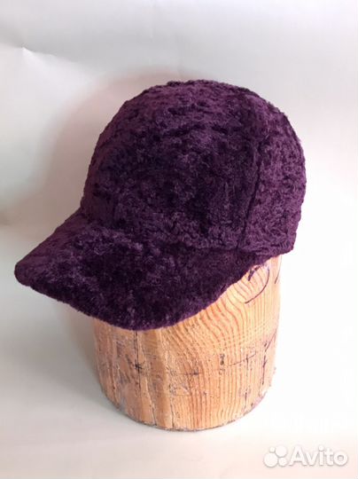 Кепки из экомеха новые ручная работа