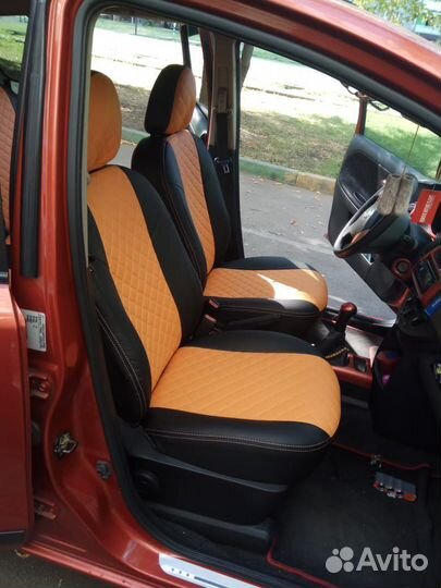 Автомобильные чехлы на Nissan Note (2005-2014)