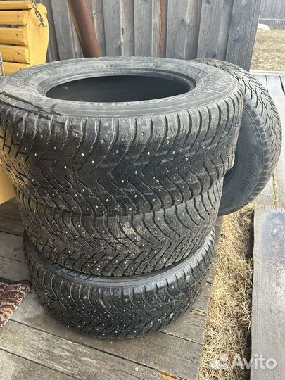 Nokian Tyres Hakkapeliitta 8 SUV 285/60 R18 116T