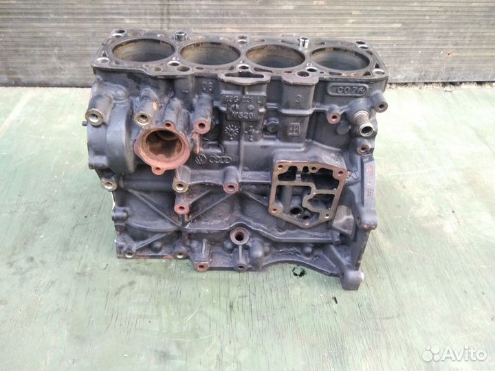 BKP 2л TDI VW passat B6 Блок цилиндров
