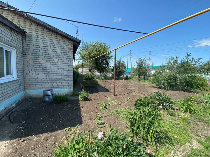 3-к. квартира, 82 м², 1/1 эт.