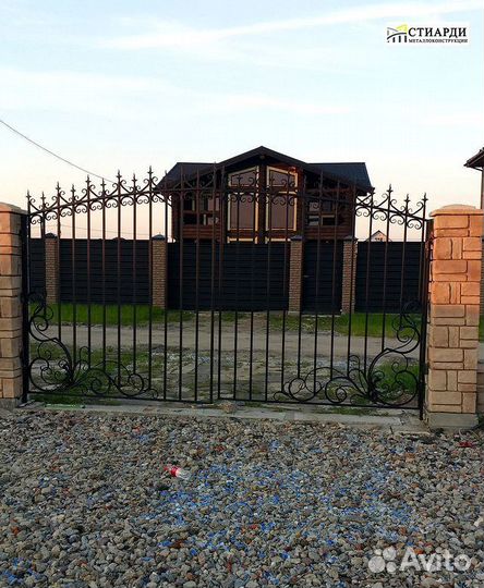 Забор кованный сварной